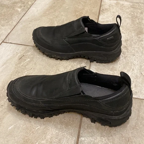 Merrell Black Performance Slip-Ons - Picture 3 of 7